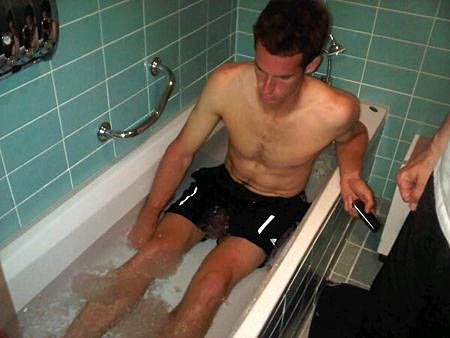 Tennis player Andy Murray takes an ice bath. Picture from his twitter page.